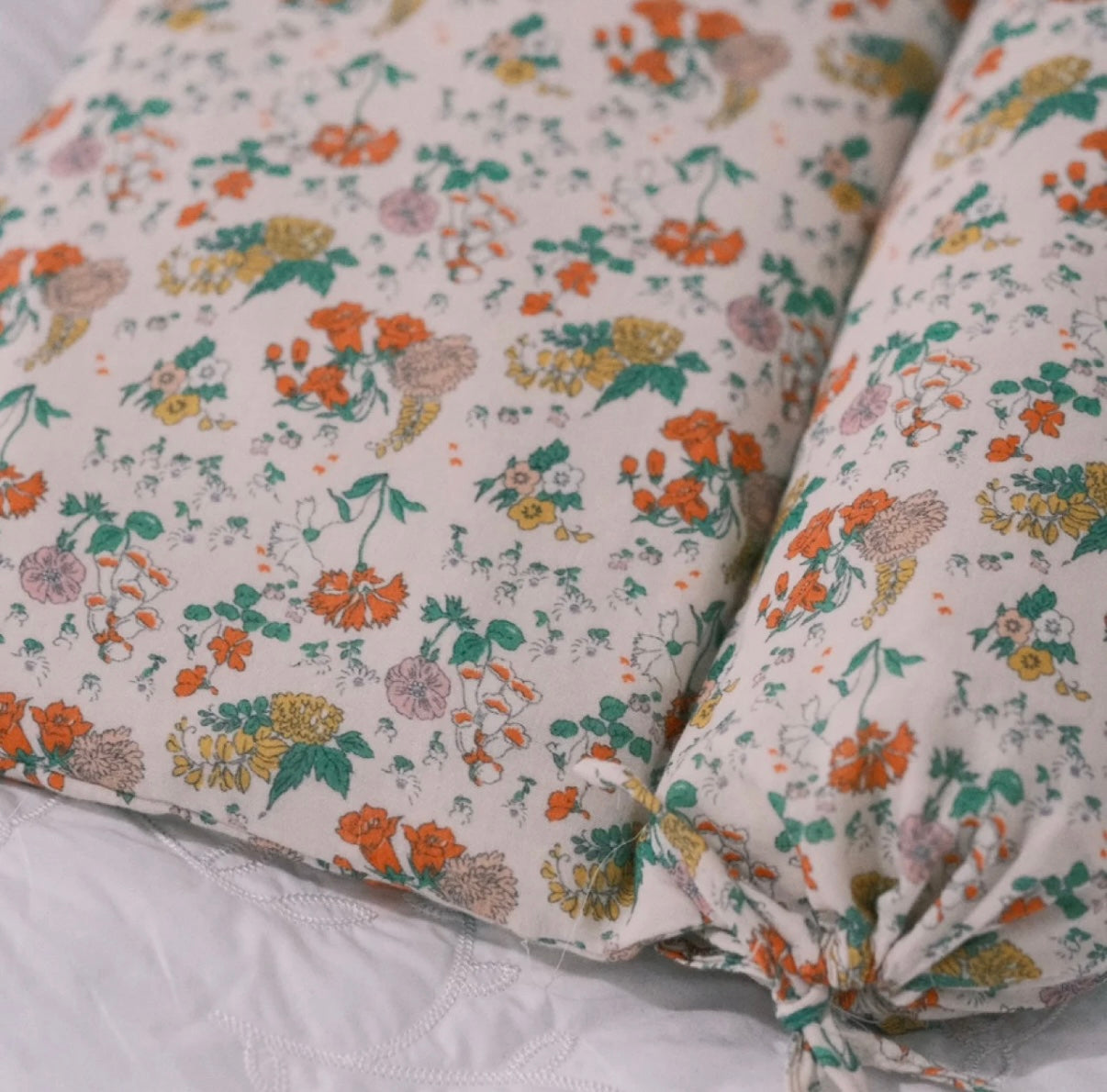 Herbal Granule Cervical Pillow, Hand-Filled Heavy Firm Neck Support with Breathable Plaid Cotton Cover (Drawstring), Suitable for Cervical Relaxation, Neck Pain Relief, Firm-Pillow Sleepers