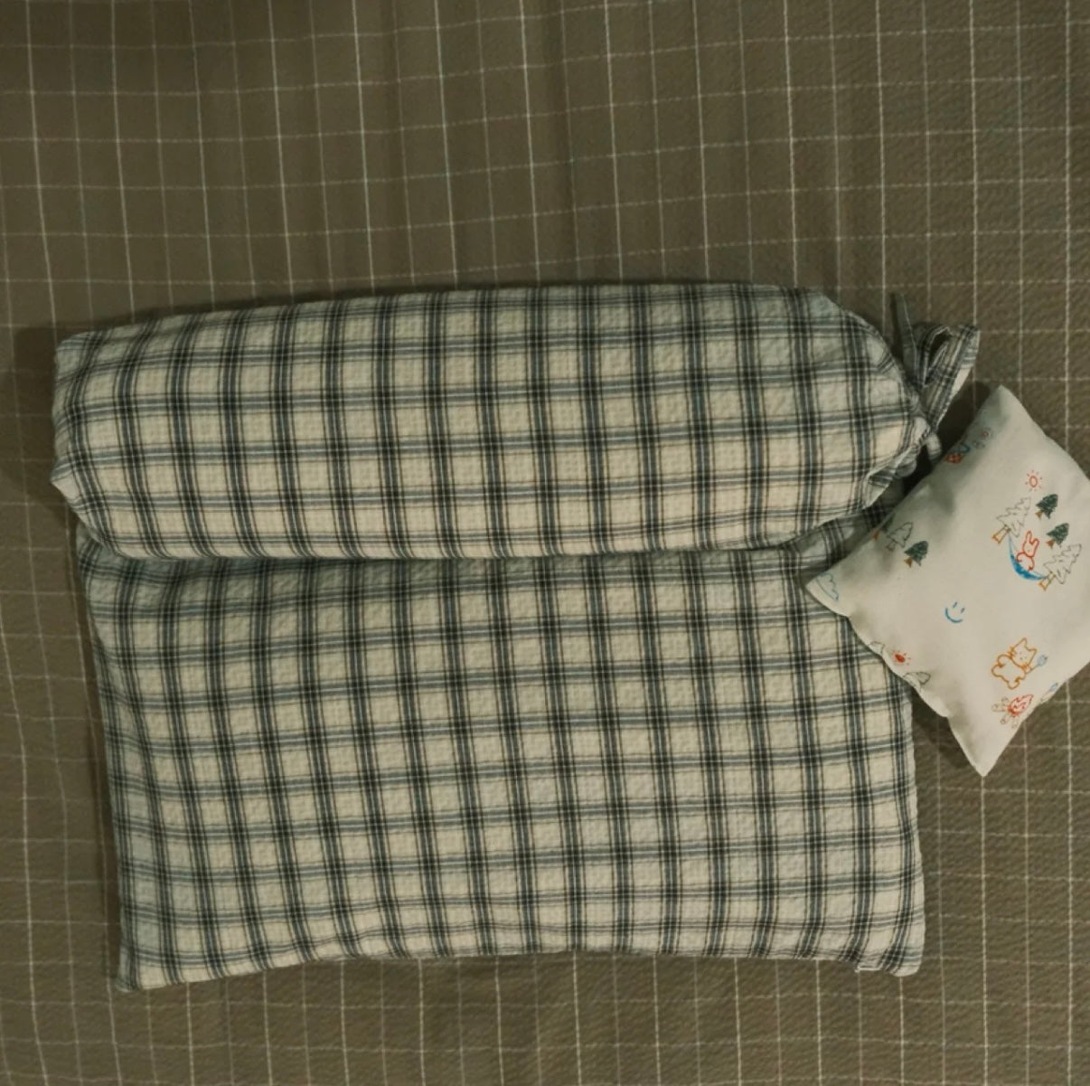 Herbal Granule Cervical Pillow, Hand-Filled Heavy Firm Neck Support with Breathable Plaid Cotton Cover (Drawstring), Suitable for Cervical Relaxation, Neck Pain Relief, Firm-Pillow Sleepers